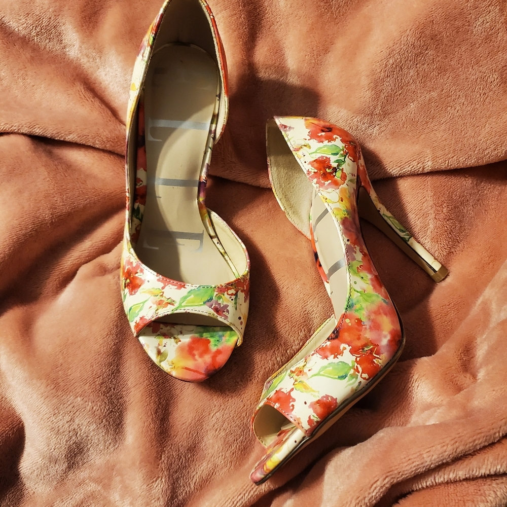 Elle high heels